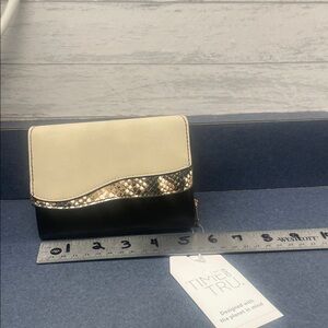 Time and Tru Cream and Gold Women's Wallet